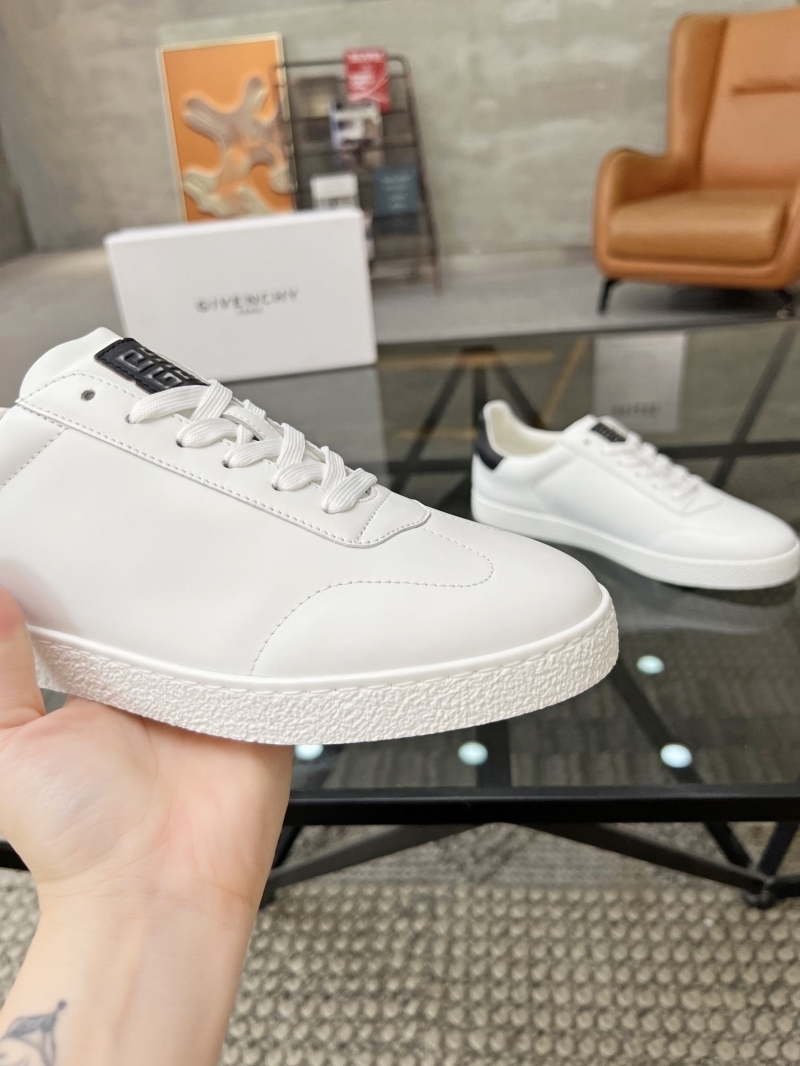 Givenchy Sneakers